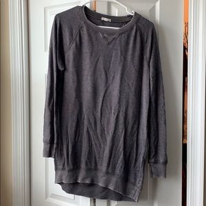 Gap crew neck sweat shirt.